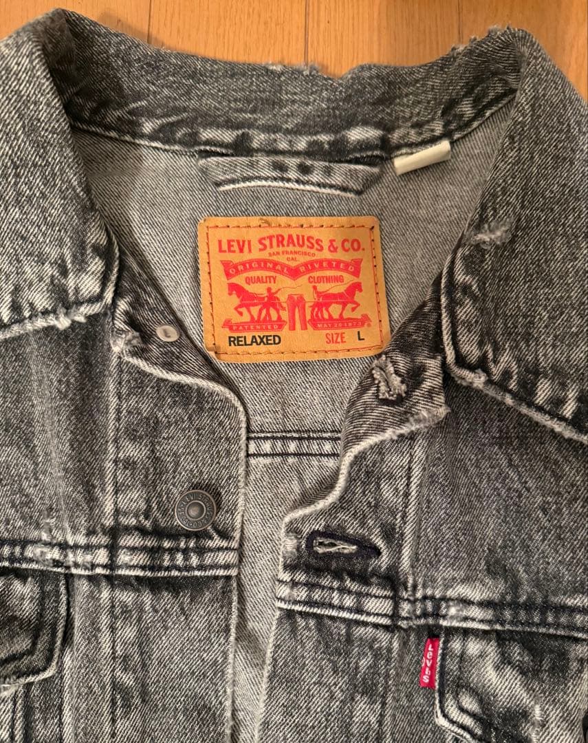 Levi's リラックスフィット ブラックデニムジャケット L