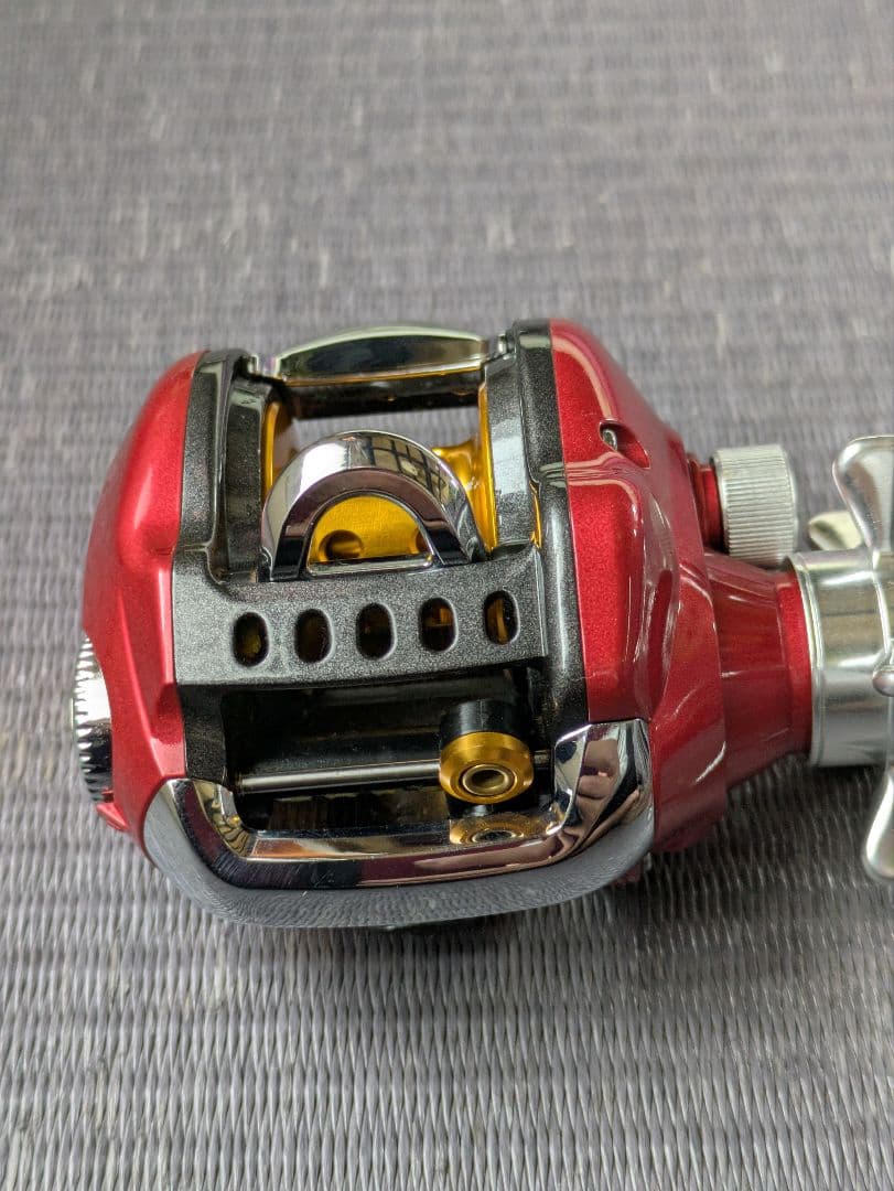 ダイワ　スマック　100L レッドチューン