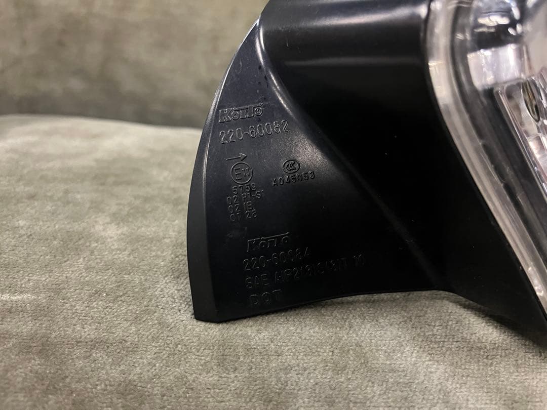 【送料込み】ZN6 86 純正　右テール　前期