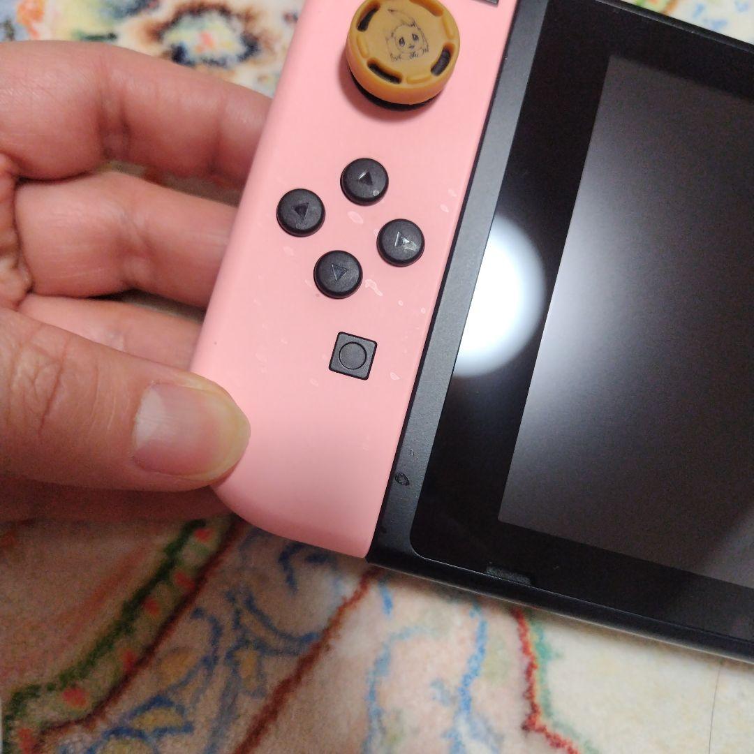 ★任天堂Switch　拡張バッテリー版　イエロー×ピンク★ポケモンカバー付き!