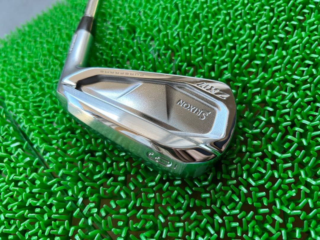 美品即発送zxi7 アイアン 6本 メーカーカスタム 5番〜P ロゴカラー無し