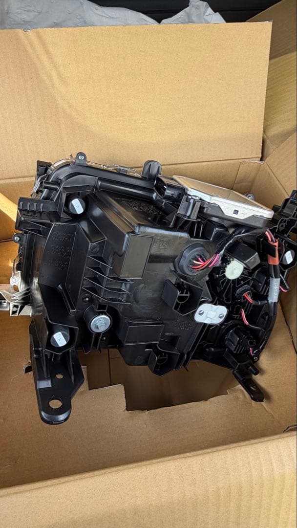 ランクル250ヘッドライト丸目