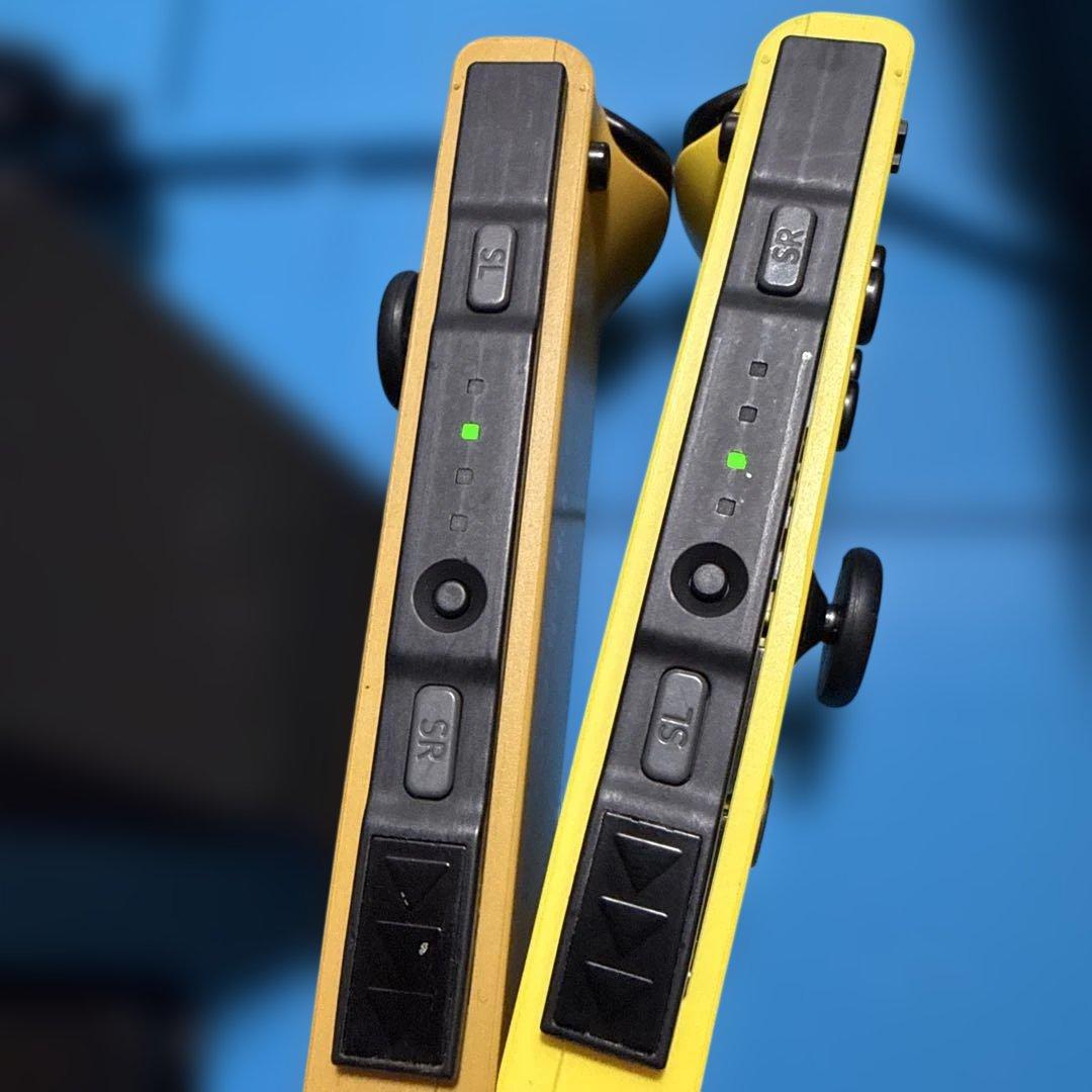 Nintendo Switch 本体ピカチュウイーブイカラージョイコン セット