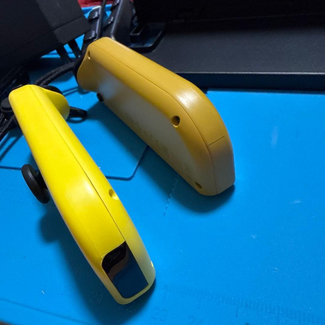 Nintendo Switch 本体ピカチュウイーブイカラージョイコン セット