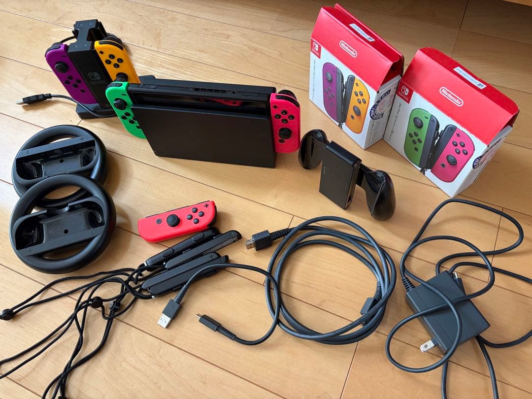 Nintendo Switch 本体 + ジョイコンセット+付属品