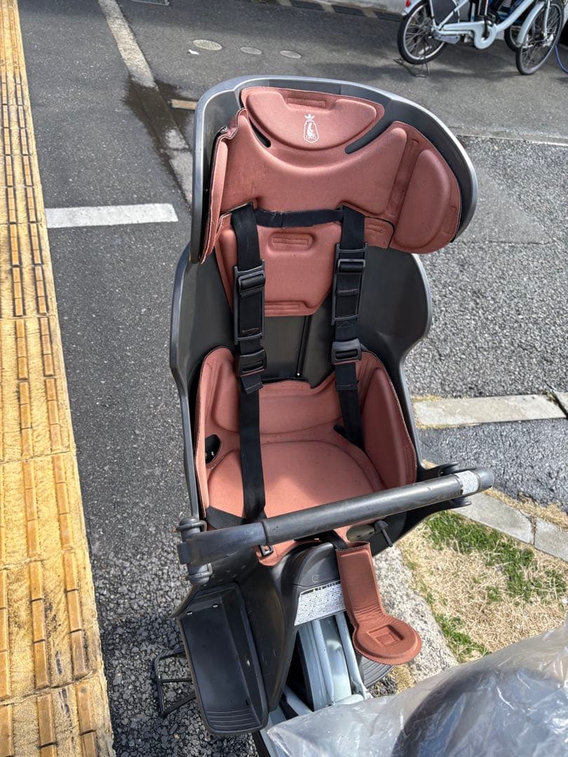 中古20㌅ブリヂストン電動アシスト自転車　8.7Ah 大阪　070