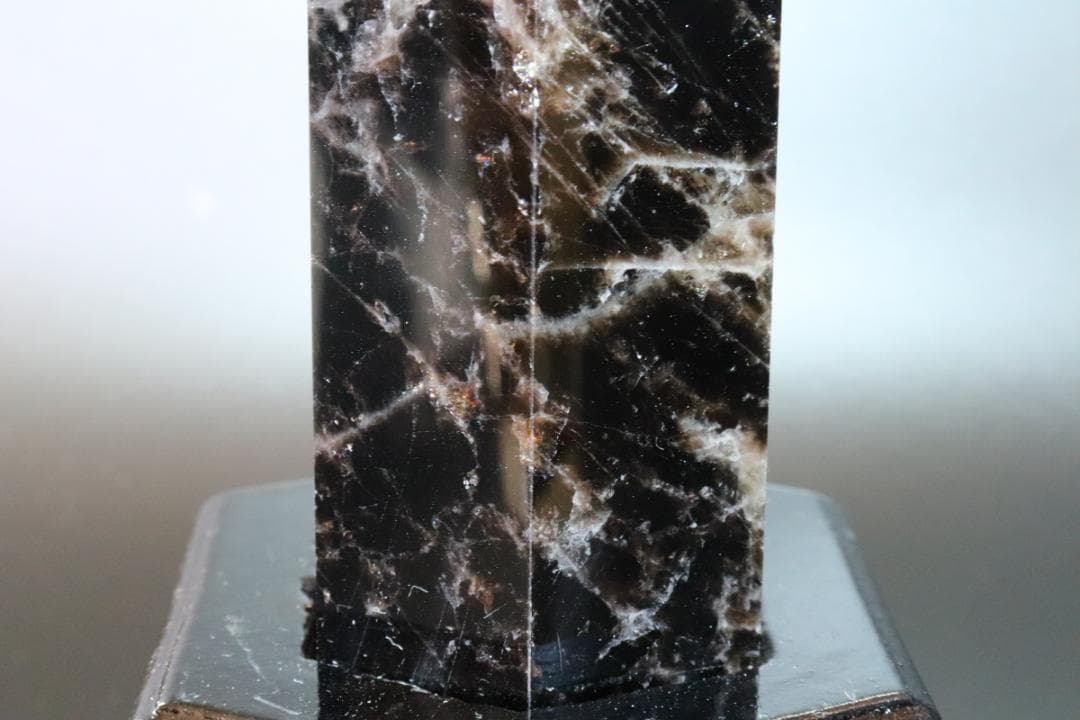 【本物保証】モリオン 黒水晶 六角柱 900g 天然石 パワーストーン 送料無料