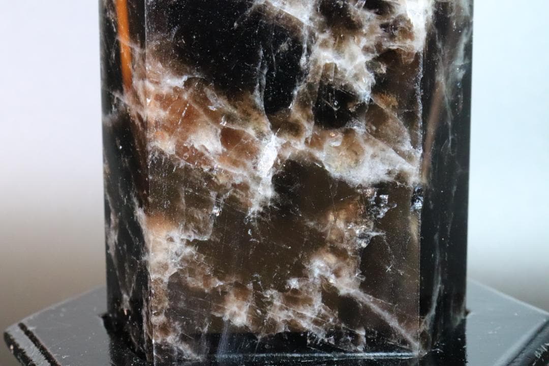 【本物保証】モリオン 黒水晶 六角柱 900g 天然石 パワーストーン 送料無料
