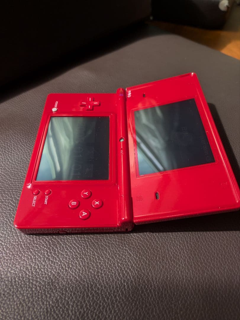 ニンテンドーDSi レッド　任天堂　Nintendo　ds