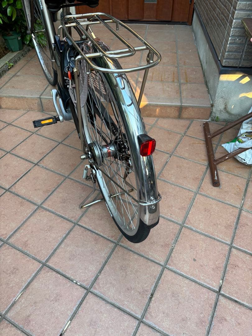 電動アシスト自転車 黒 前カゴ付き