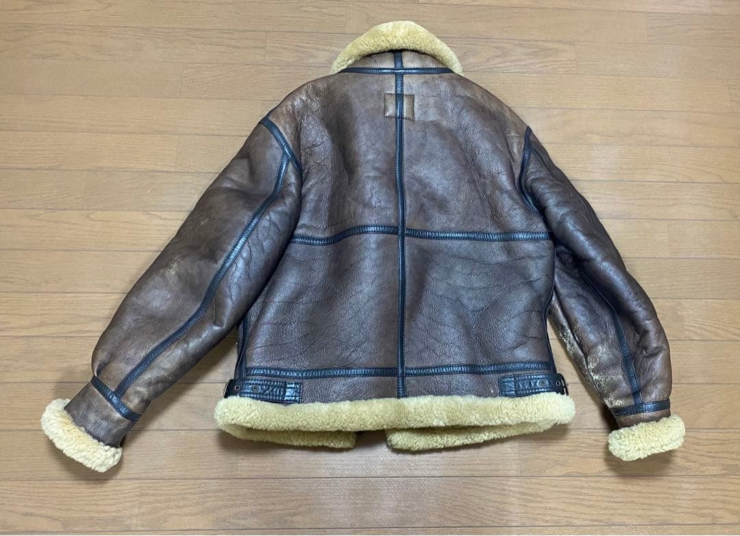 レヴァンテ ボアレザージャケット