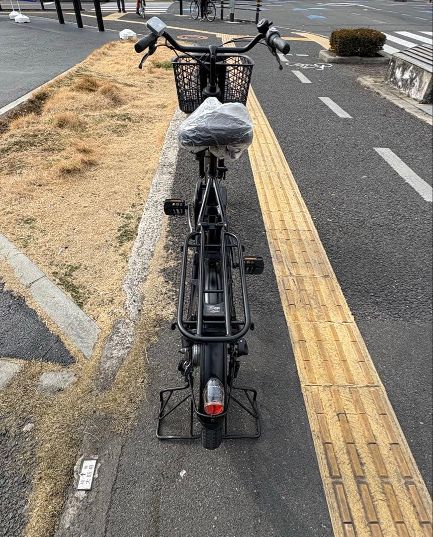 中古20㌅Panasonic電動アシスト自転車　13.2Ah4点灯　大阪　060