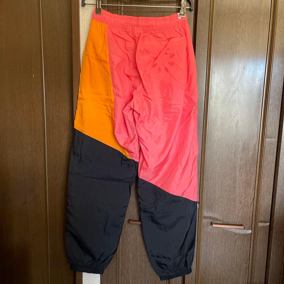 adidas トレフォイルロゴ　カラーブロックジャージパンツ
