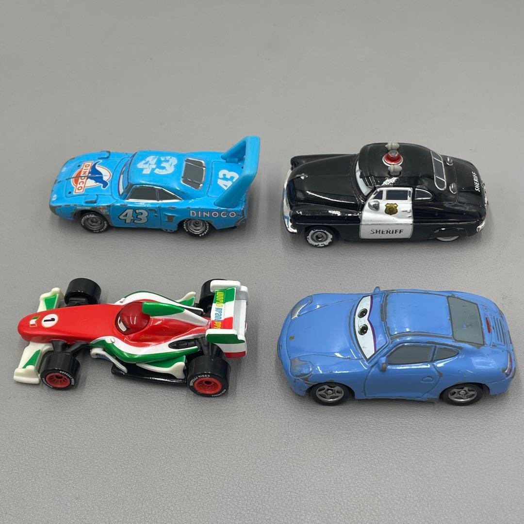 トミカ　カーズ　12台セット