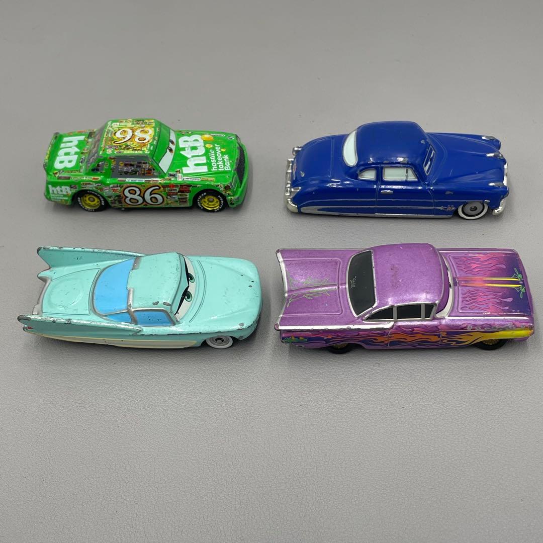トミカ　カーズ　12台セット