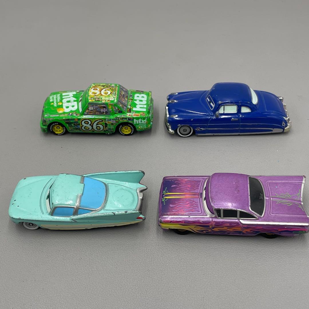トミカ　カーズ　12台セット