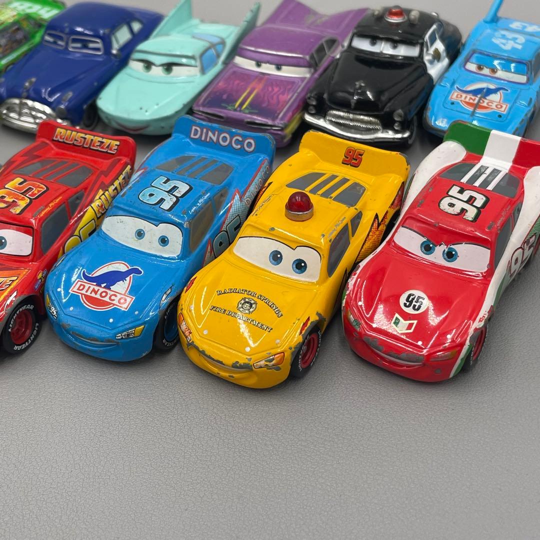 トミカ　カーズ　12台セット