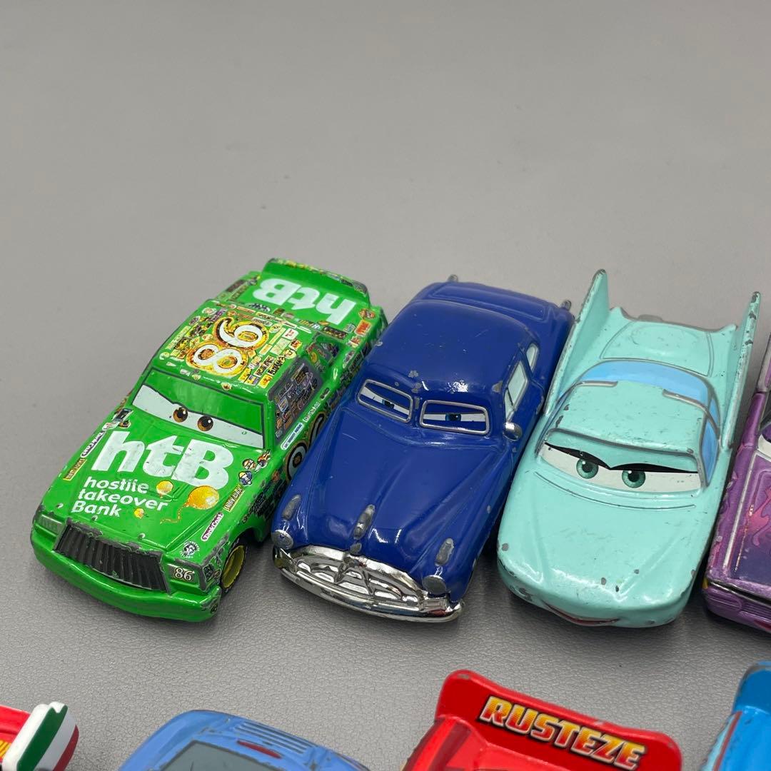 トミカ　カーズ　12台セット