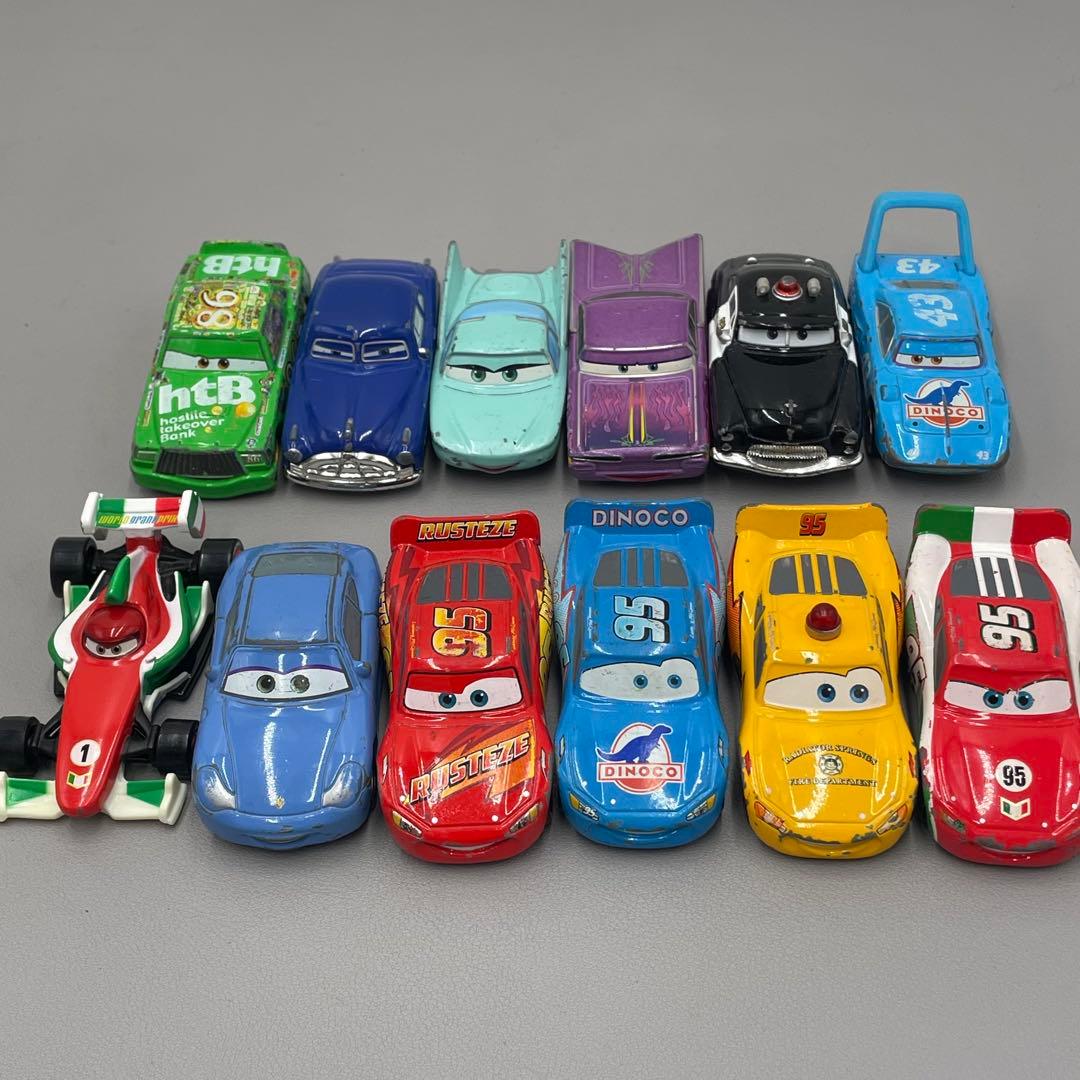 トミカ　カーズ　12台セット