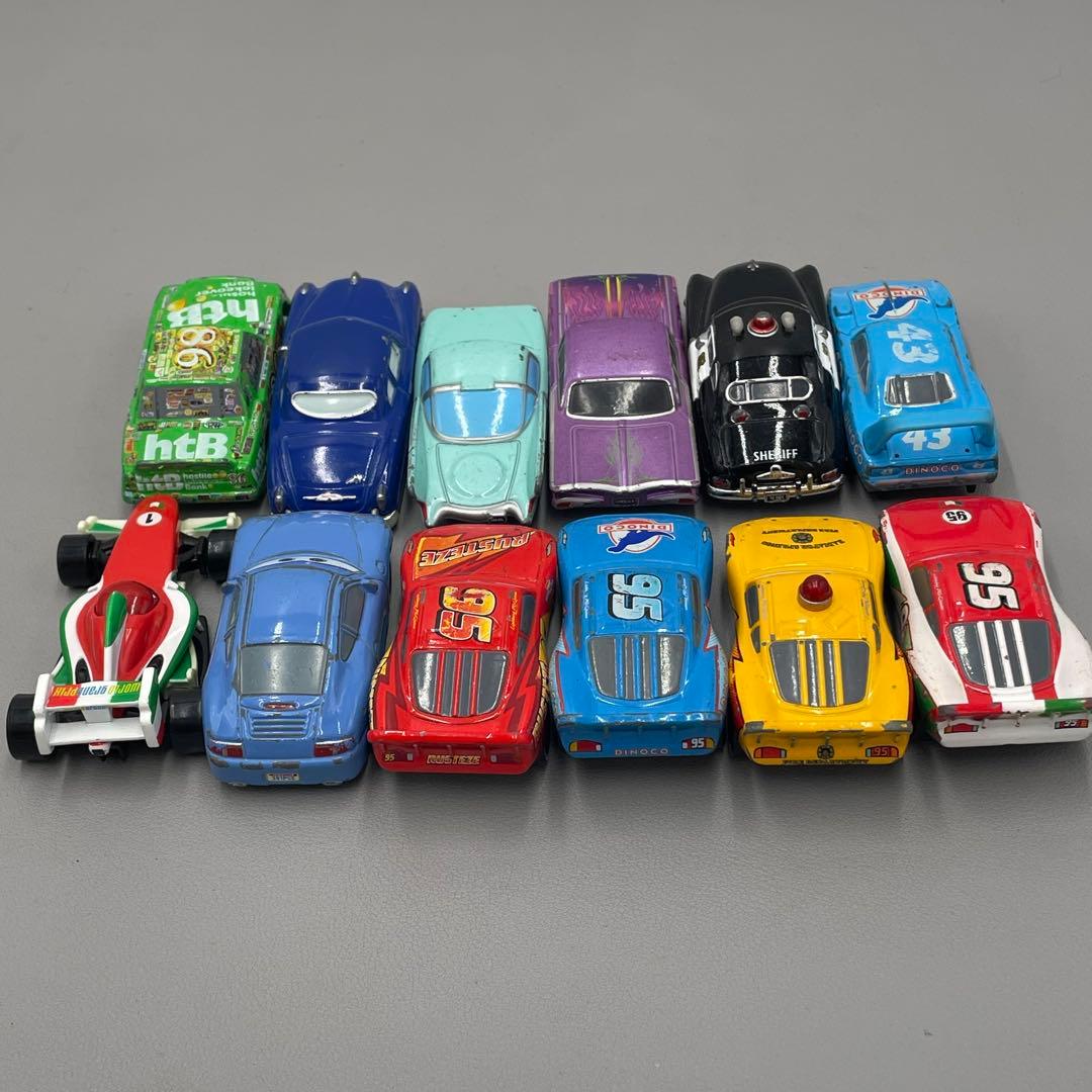 トミカ　カーズ　12台セット
