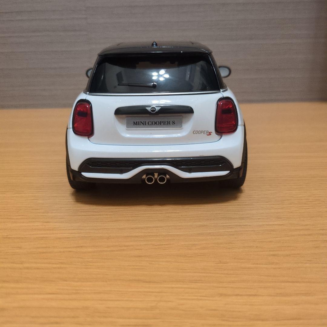 MINI COOPER S ミニカー ホワイト/ブラック