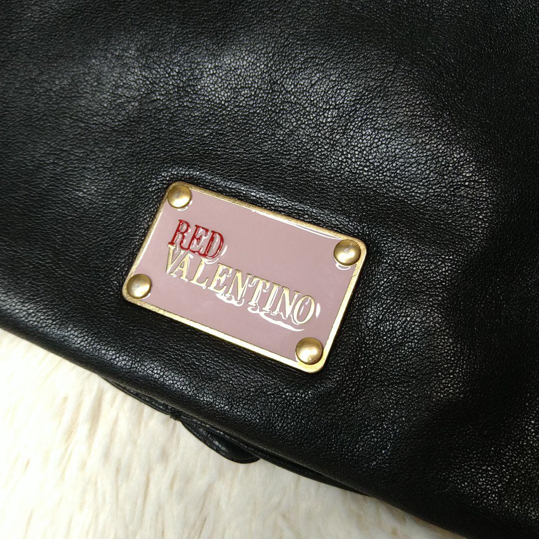 RED VALENTINO ブラック チェーンショルダーバッグ クラッチ