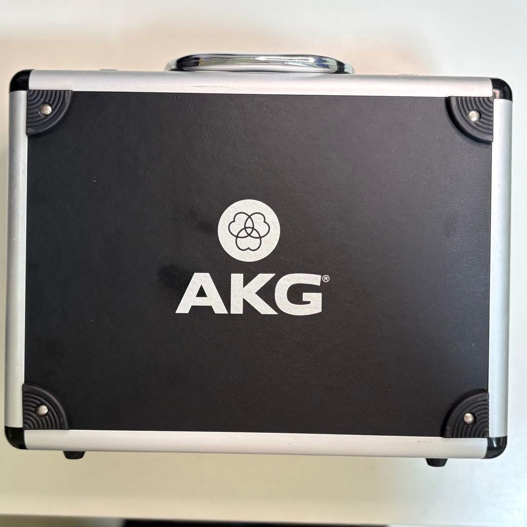 AKG C214【ケース付き】