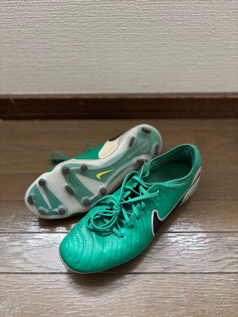 ナイキ サッカースパイク ティエンポ レジェンド 10 エリート FG