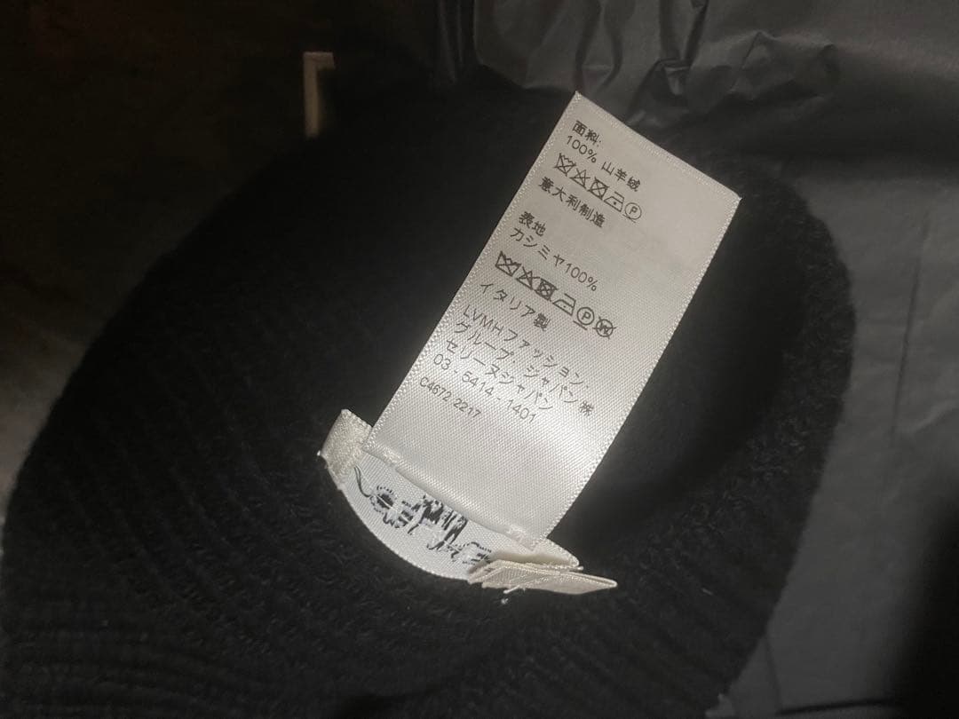 【新品・未使用】正規品CELINE トリオンフ ブラック ニット帽