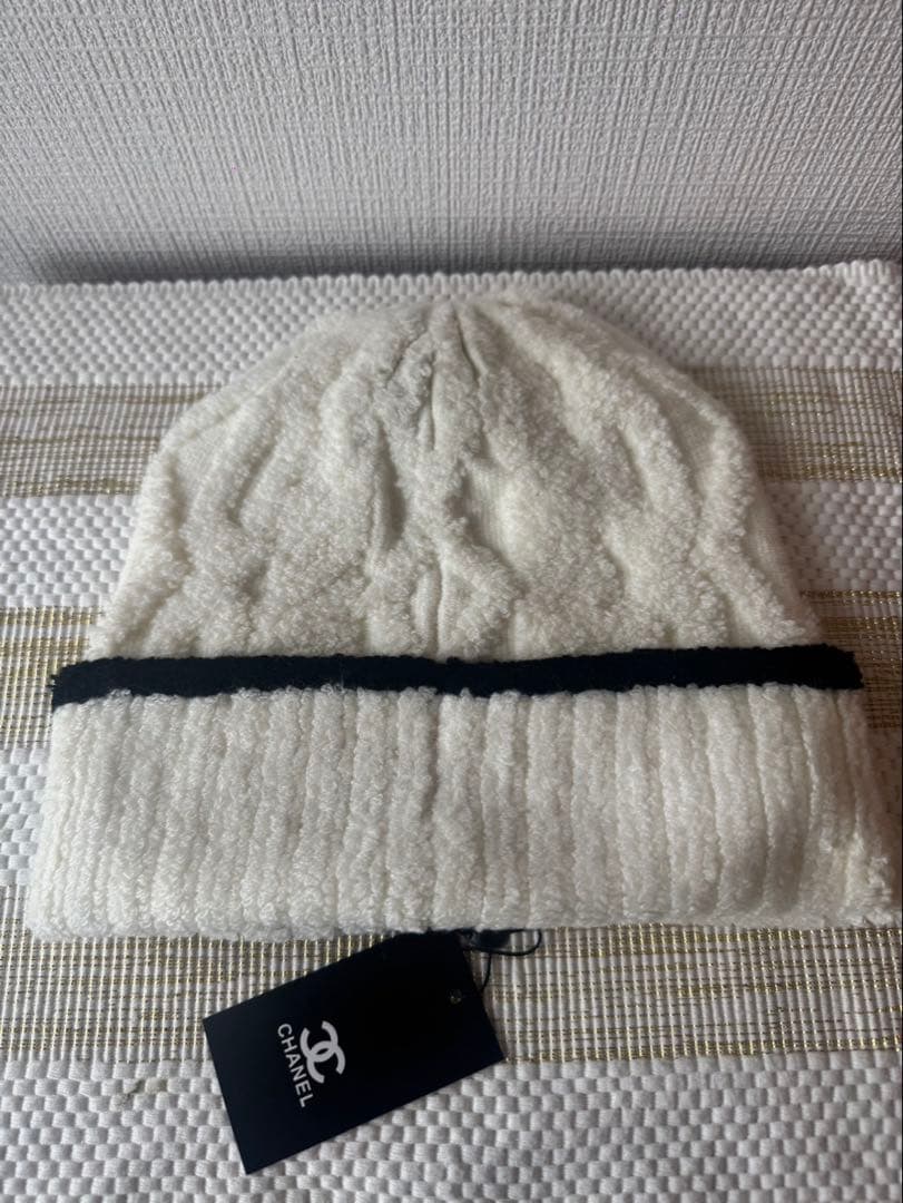 N*d様 CHANEL ノベルティ ニット帽 ココマーク ホワイト フリーサイズ