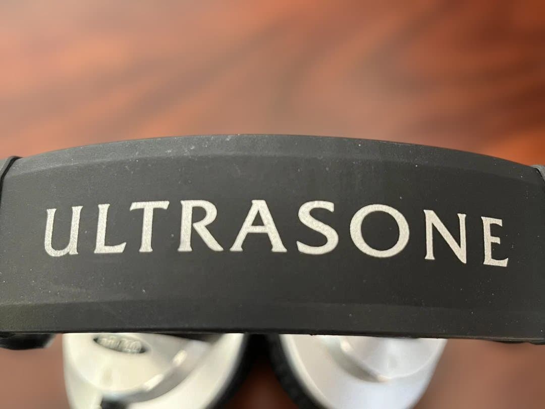 ◆ULTRASONE HFI-780 密閉ダイナミック型ヘッドホン