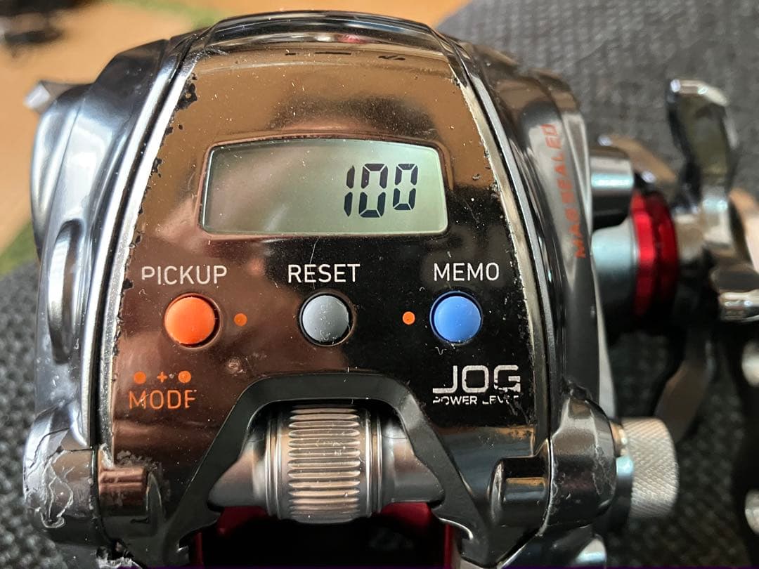 ダイワ電動リール　シーボーグ200J 右ハンドル