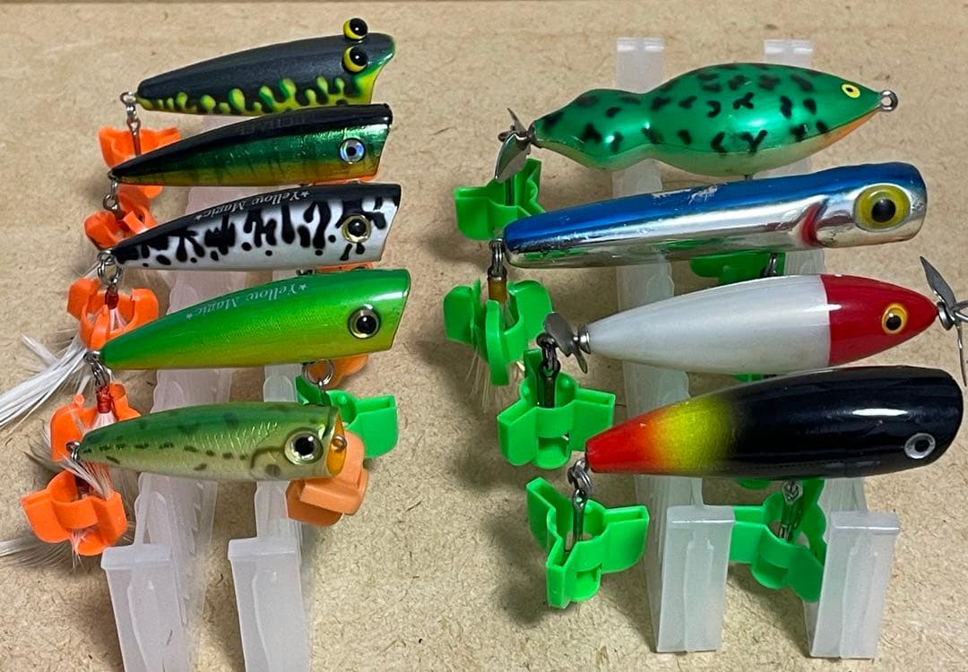 ぞ*ん様 有名メーカーあり　トップルアー9個まとめ売り　引退品　バス釣り