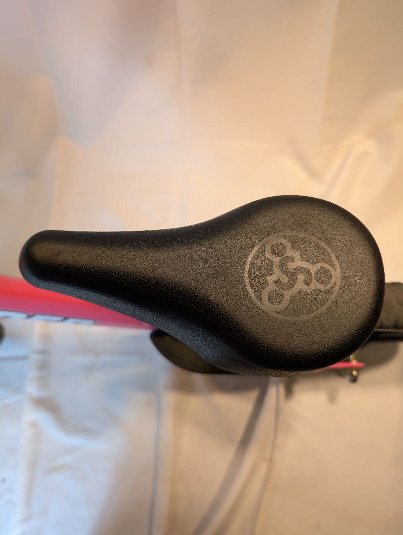 【良品】STRIDER SPORTS　スポーツタイプ　12インチ 　ピンク