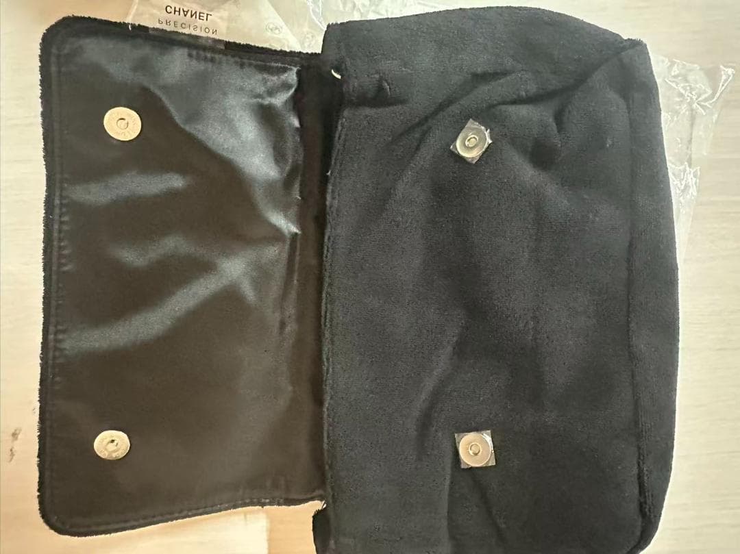 早い者勝ち！CHANEL ノベルティショルダーバッグ