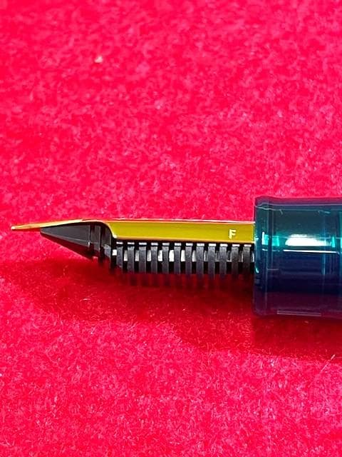 未使用 セーラー万年筆 プロフェッショナルギア ターコイズグリーン 21k F