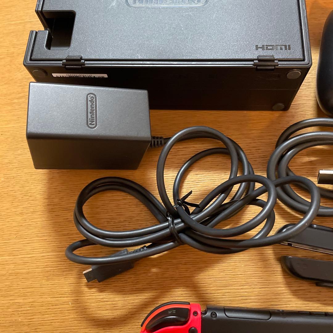 任天堂Switch本体 箱袋等付き おまけケース付き
