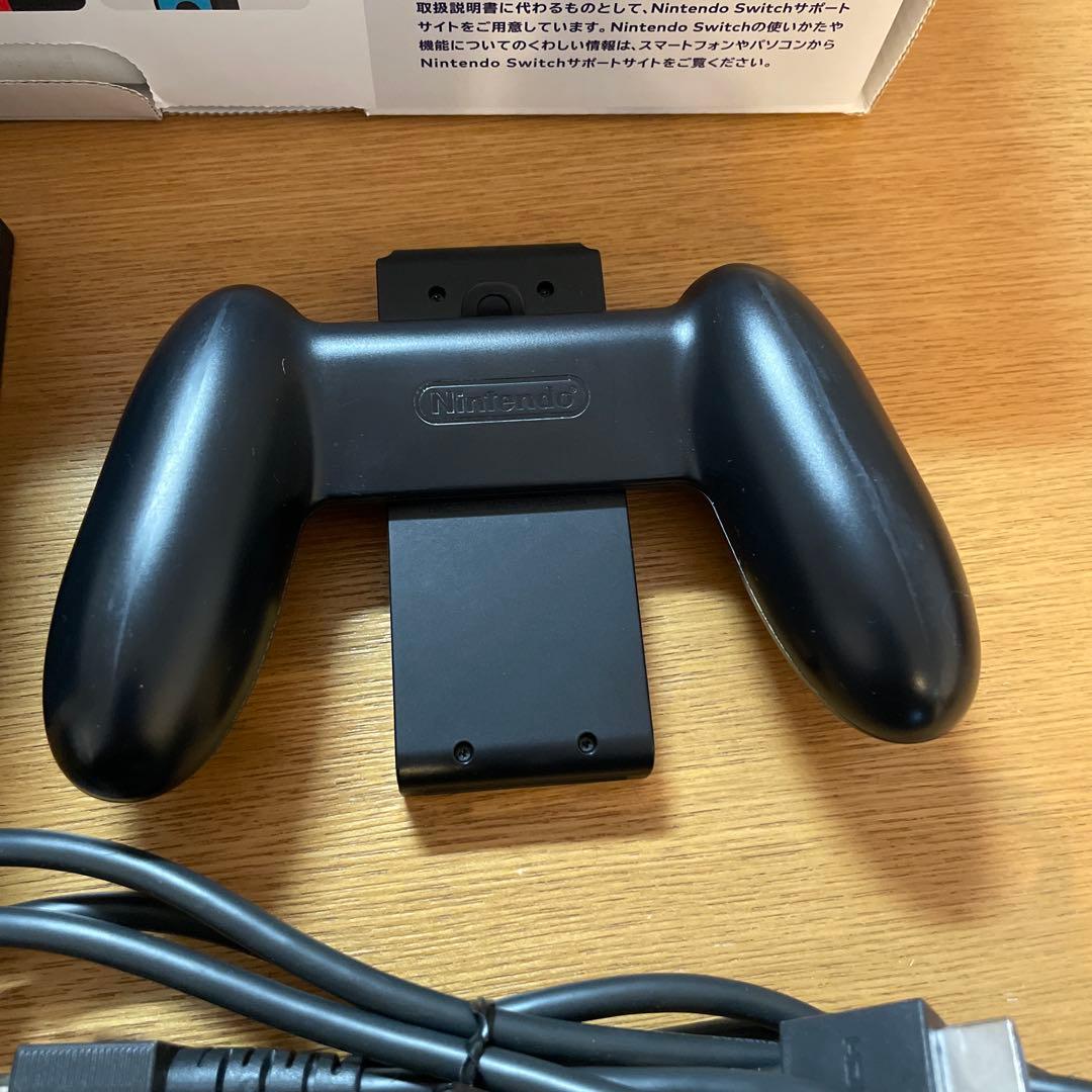 任天堂Switch本体 箱袋等付き おまけケース付き