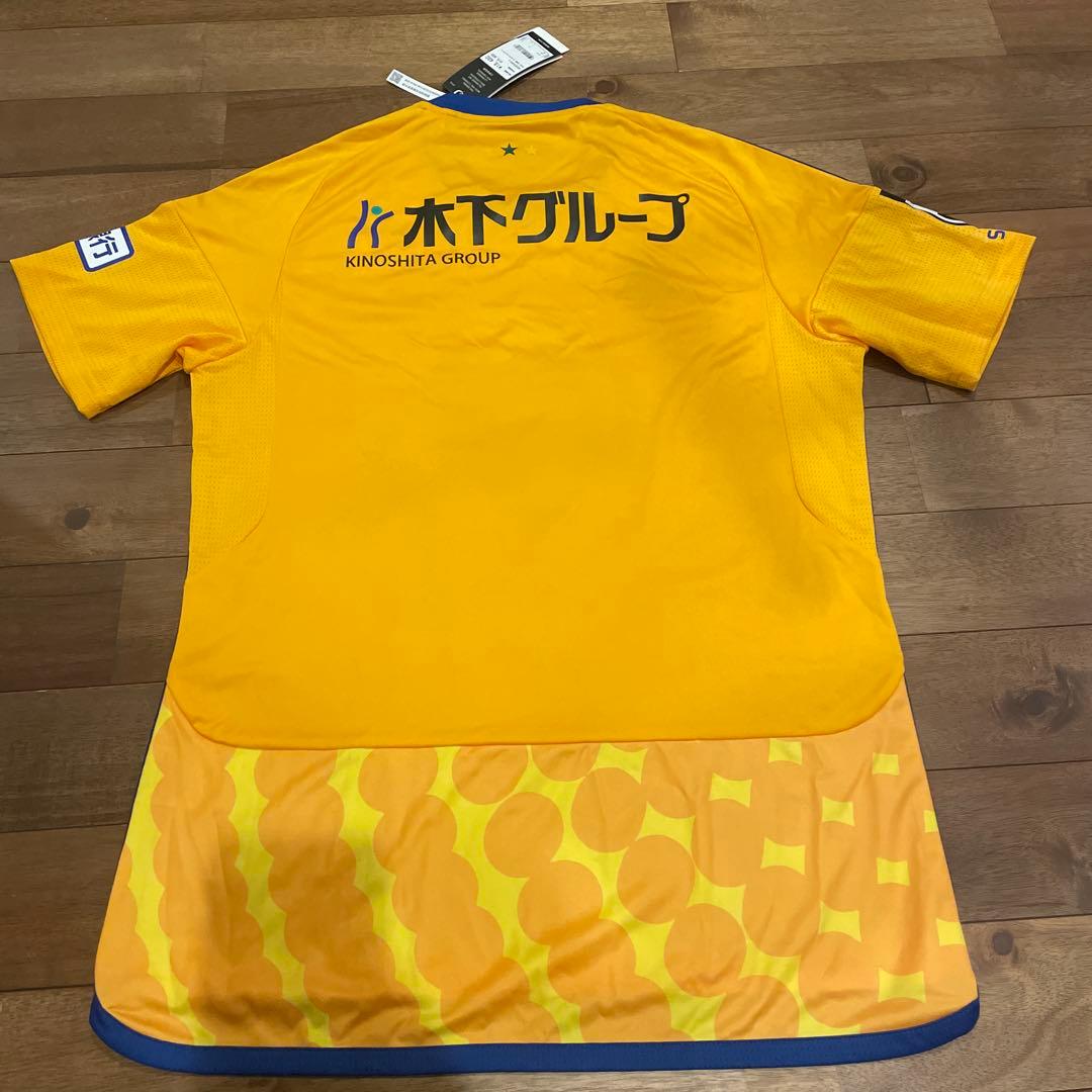 新品【全選手サイン入り】2024シーズン所属 全選手サイン入りユニフォーム