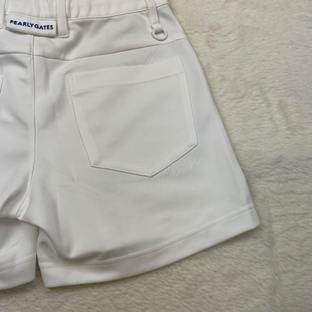 未使用級　PEARLY GATES ホワイトショートパンツ　春夏ゴルフ