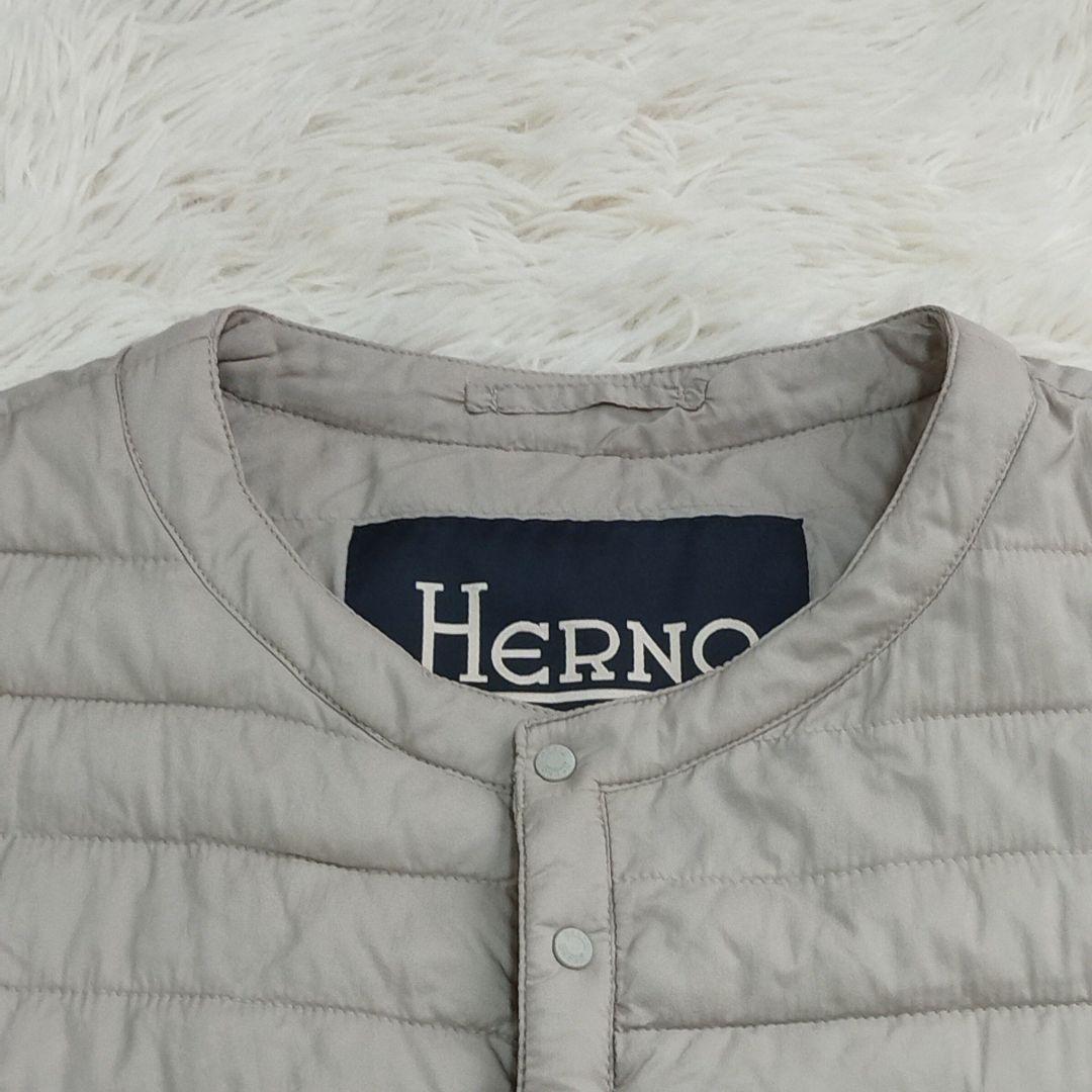 18379✨HERNO ヘルノ ライトダウンベスト ベージュ 48 L メンズ
