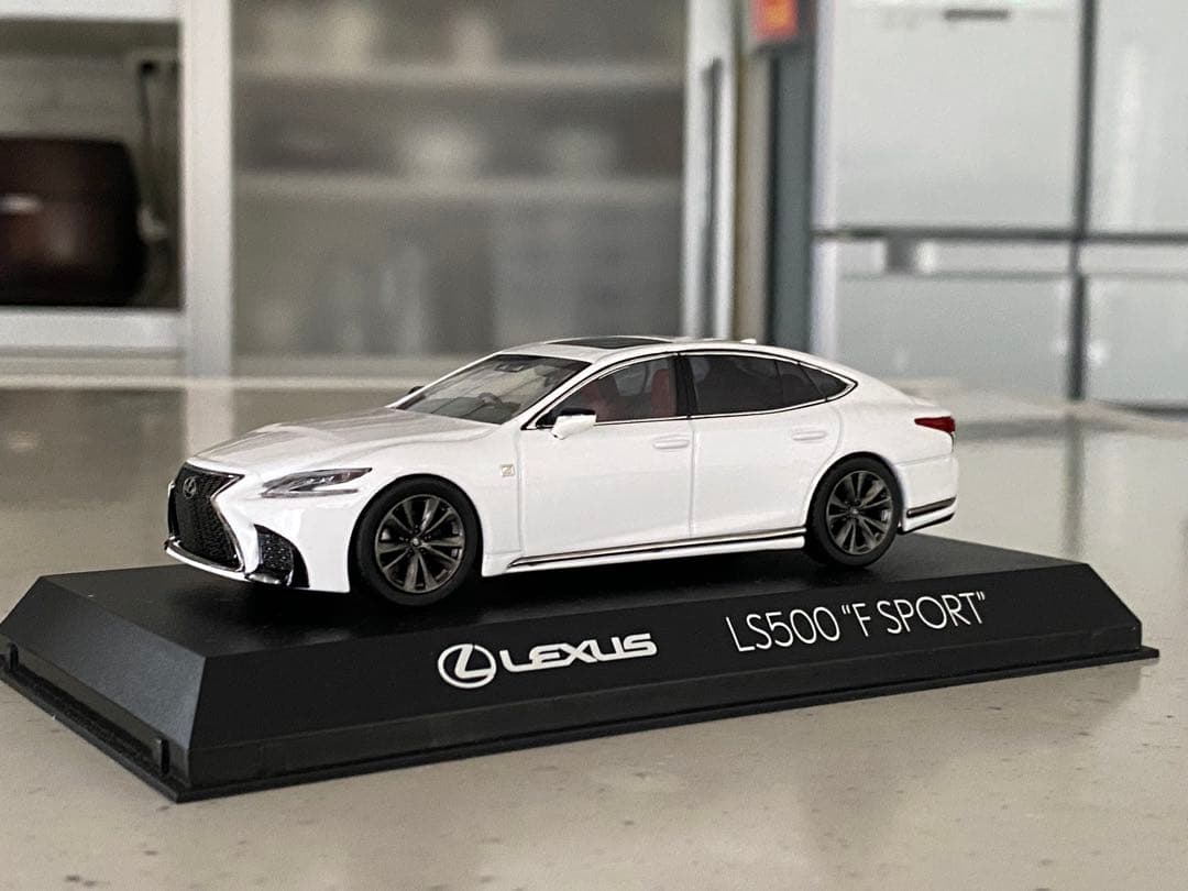 レクサス　LS 500 ＦSPOPTS 1/43