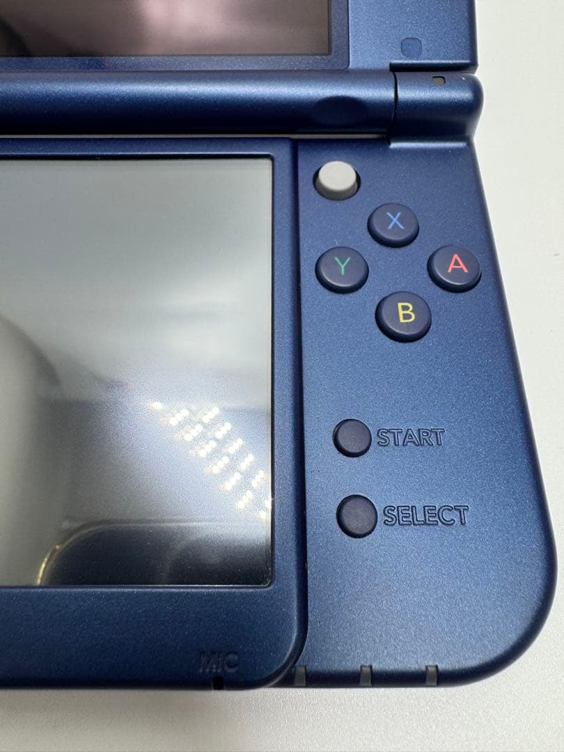 【完品・美品】Newニンテンドー3DS LL メタリックブルー