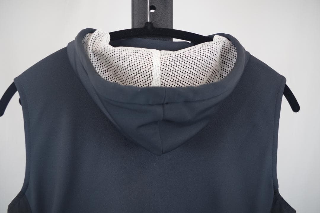 LANVIN SPORT ダークグレー フード付き ベスト❁0240