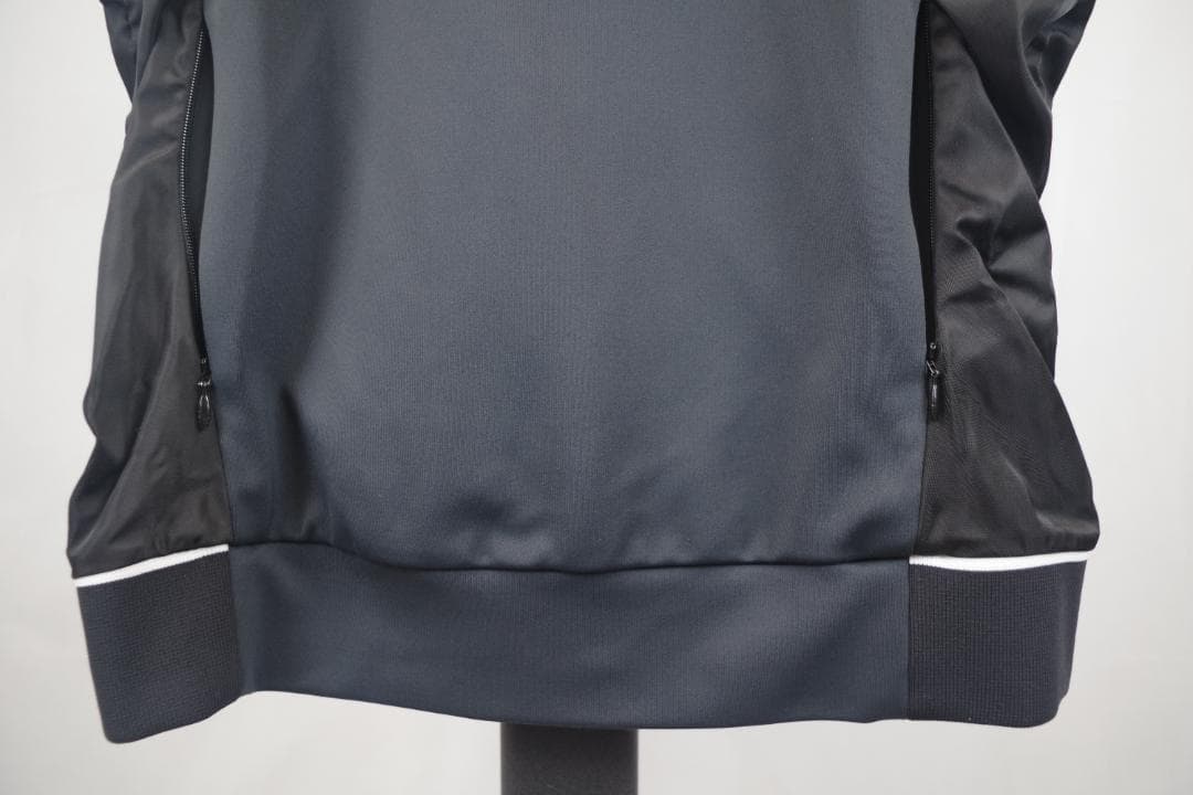 LANVIN SPORT ダークグレー フード付き ベスト❁0240