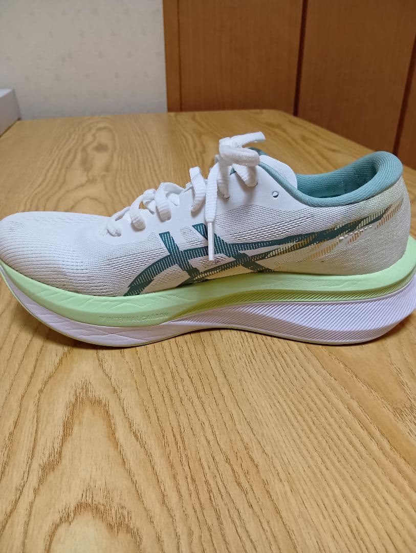 ASICS Magic Speed 4（24.0cm）ランニングシューズ