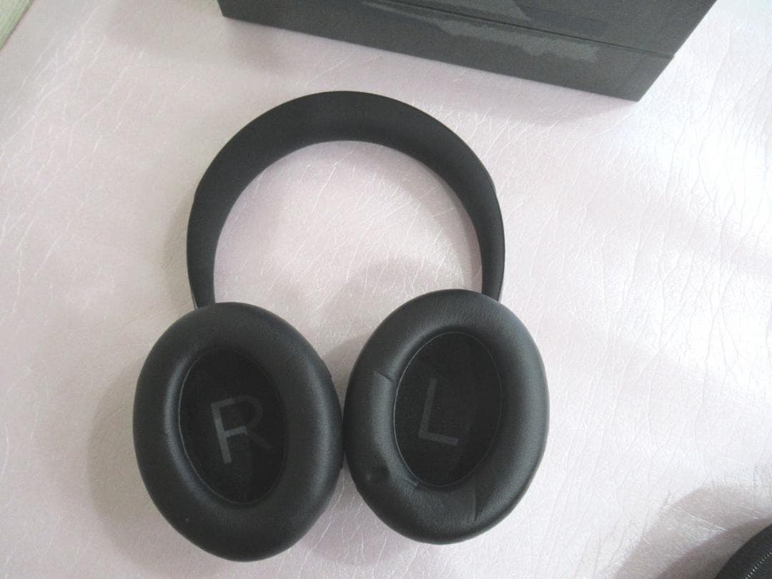 美品　Bose NC700　イヤホン・ヘッドホン