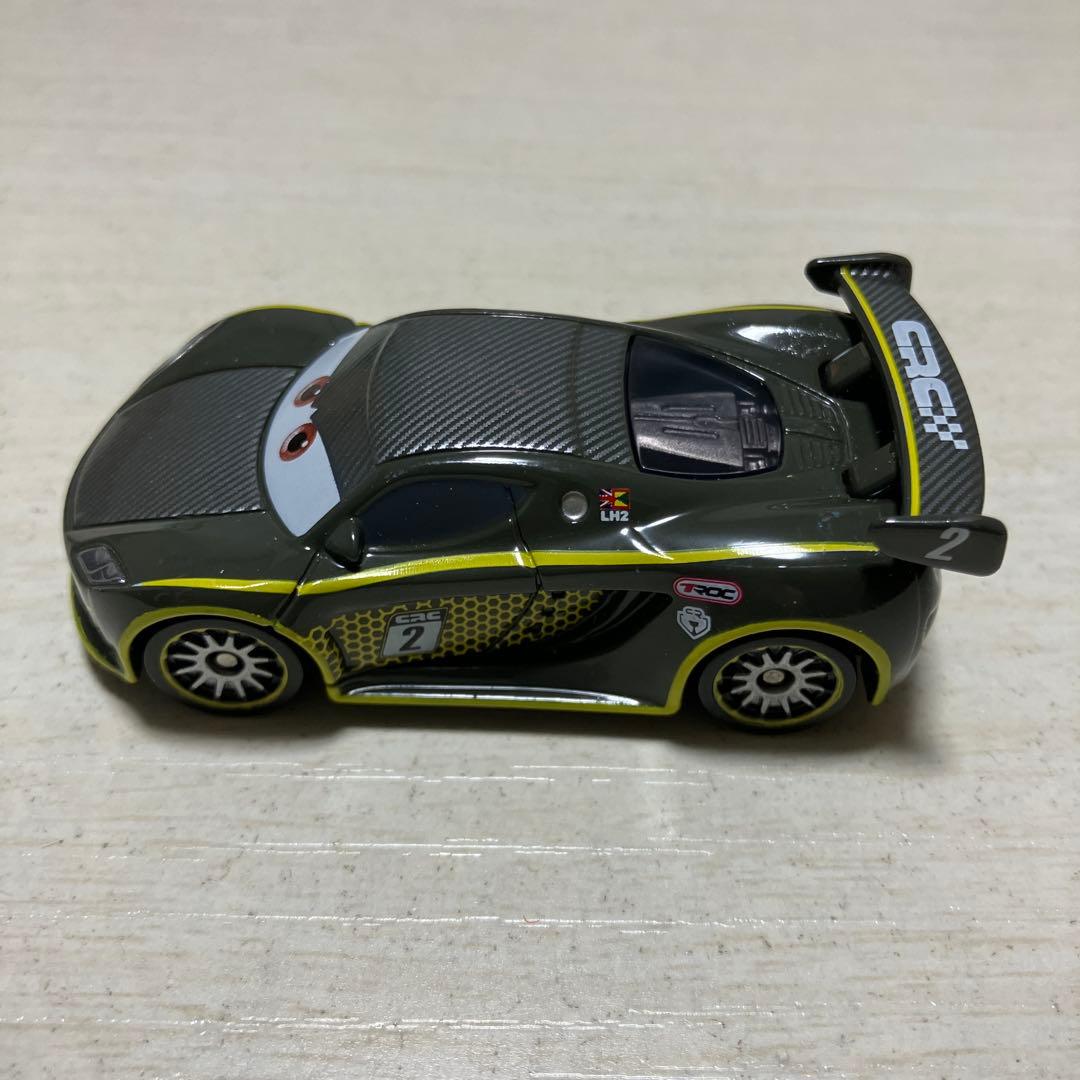 カーズ　トミカ　ルイス・ハミルトン　カーボンレーサータイプ