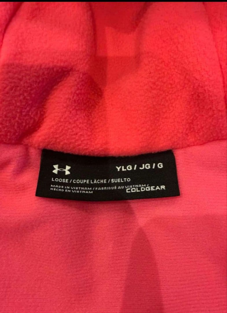 UNDER ARMOUR 子供用ダウンコート 150センチ（裏地ピンク）