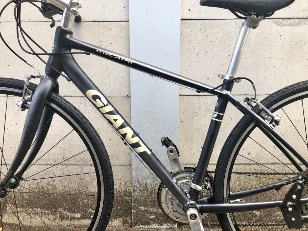 【美品・整備済】GIANT ESCAPE R3 24速 クロスバイク CT430